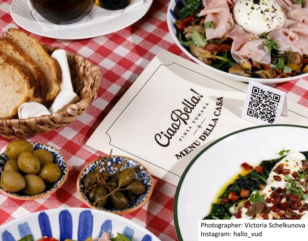 Digital Menu vs Paper Menu for Restaurants: Which One Actually Works Better?