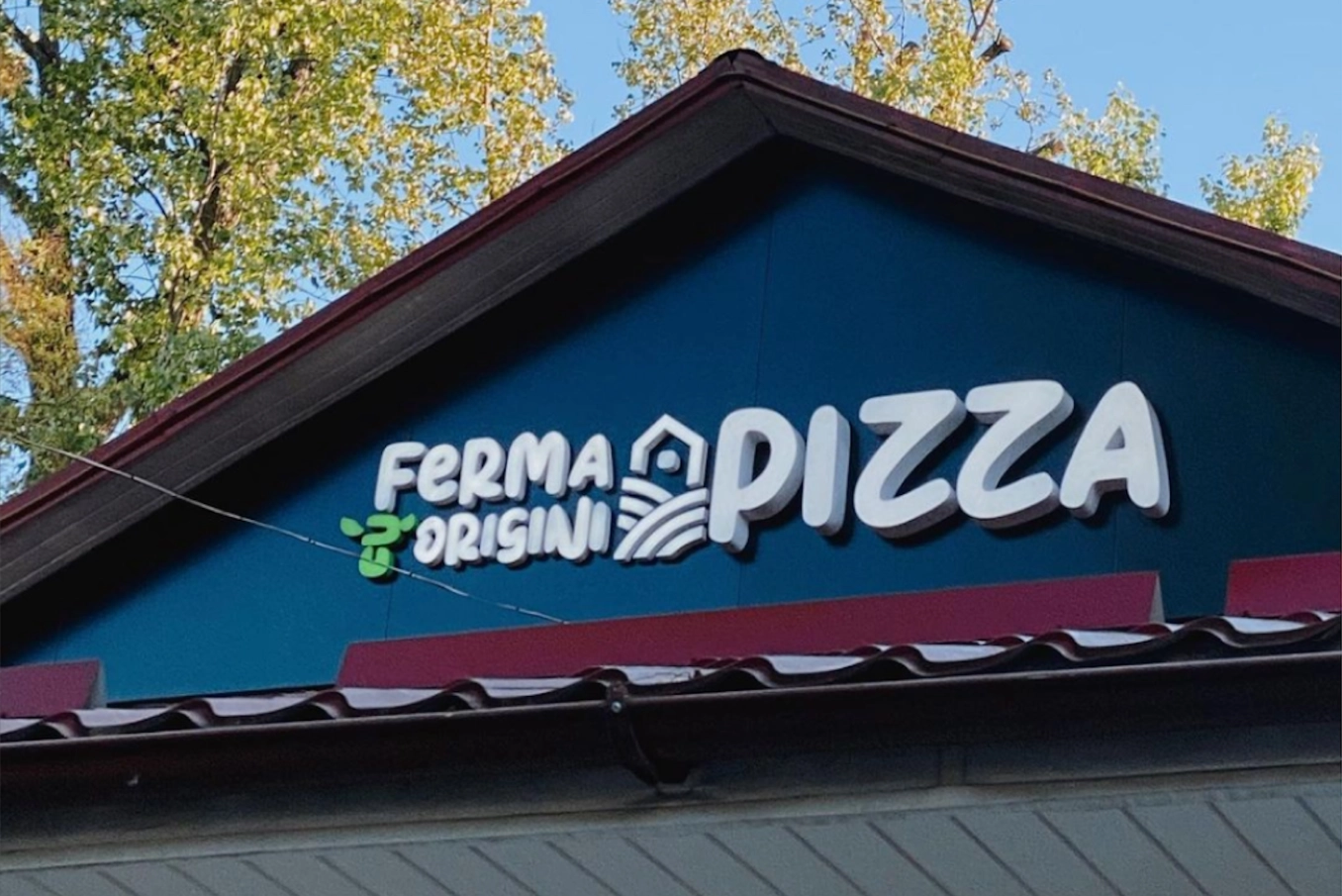 Pourquoi Ferma cu Origini a cessé de refaire la conception de ses menus physiques et est passé à un menu numérique